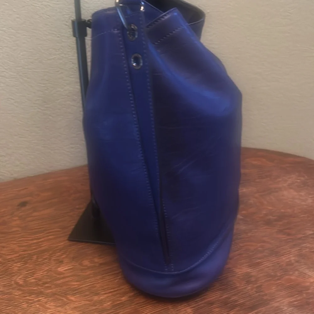 Longchamp 3D Hobo in Purple - Picture 9 of 16